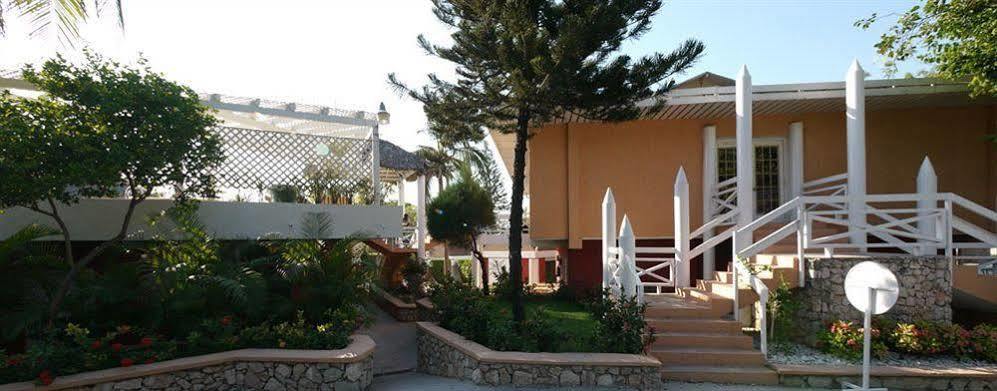 Visa Lodge Port-au-Prince Exterior foto